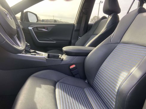 Used 2021 Toyota RAV4 XSE image 17