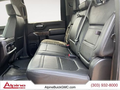 Used 2022 GMC Sierra 2500 Denali w/ Denali Black Diamond Edition AWD/4WD image 13
