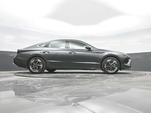 Certified 2025 Hyundai Sonata SEL image 38