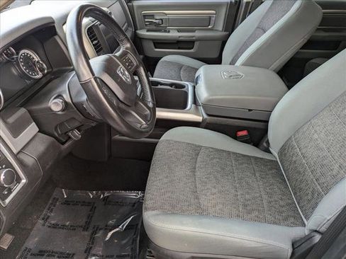 Used 2020 RAM 1500 Classic SLT w/ Luxury Group image 15