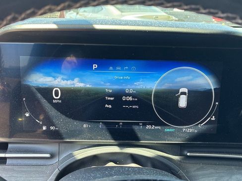 Used 2024 Kia Carnival SX FWD image 5