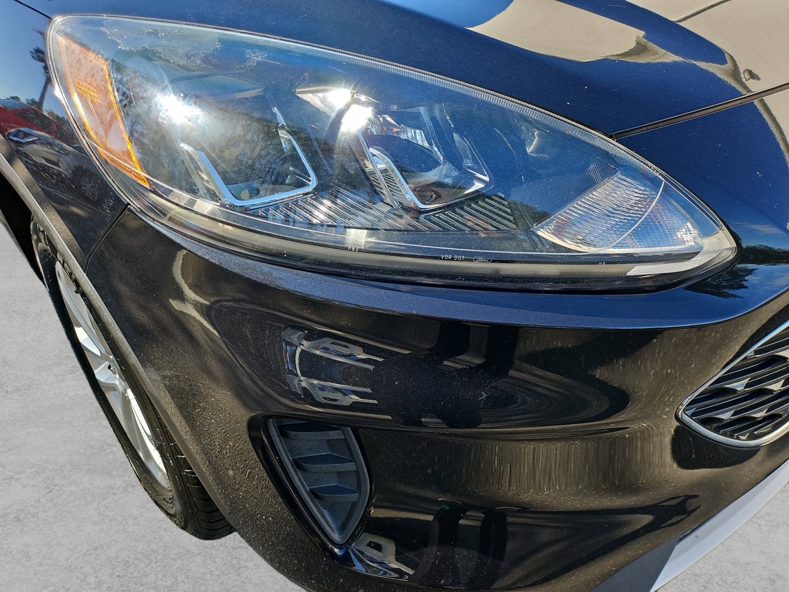 Used 2020 Ford Escape SE FWD image 28