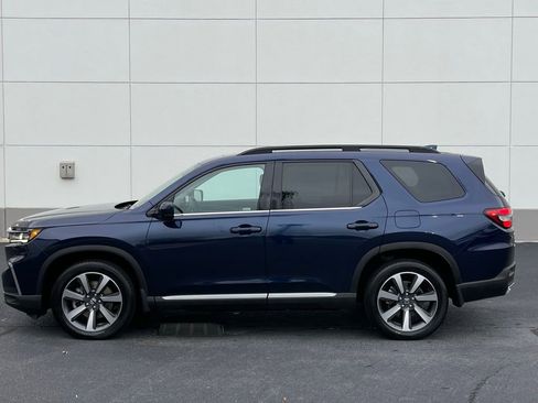 Certified 2023 Honda Pilot Elite image 2