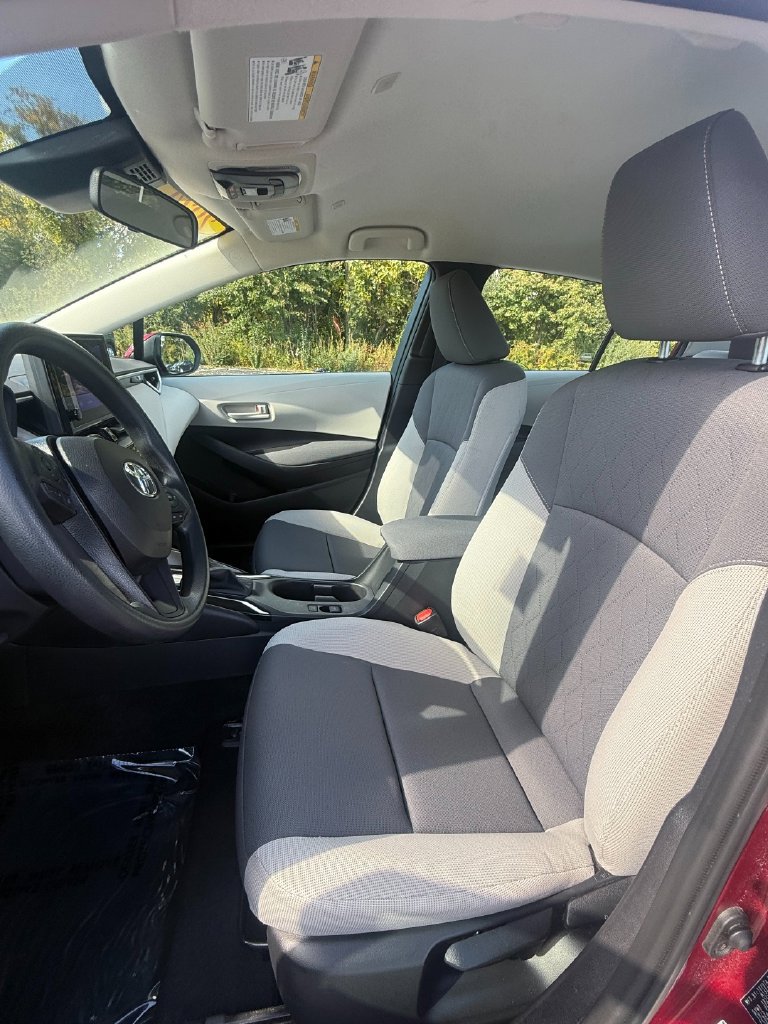 Used 2024 Toyota Corolla LE FWD image 16