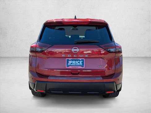 Used 2025 Nissan Rogue S image 7