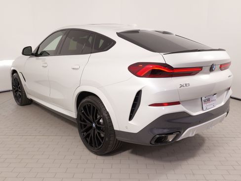 Used 2024 BMW X6 xDrive40i w/ Premium Package AWD/4WD image 16