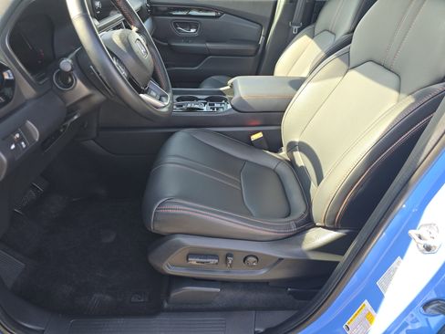Used 2023 Honda Pilot TrailSport image 20