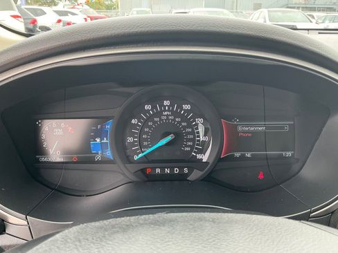 Used 2018 Ford Fusion SE w/ Fusion SE Technology Package image 33