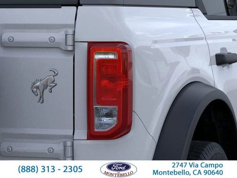 New 2025 Ford Bronco 4-Door image 24