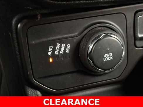 Used 2022 Jeep Renegade Altitude w/ Convenience Group image 25
