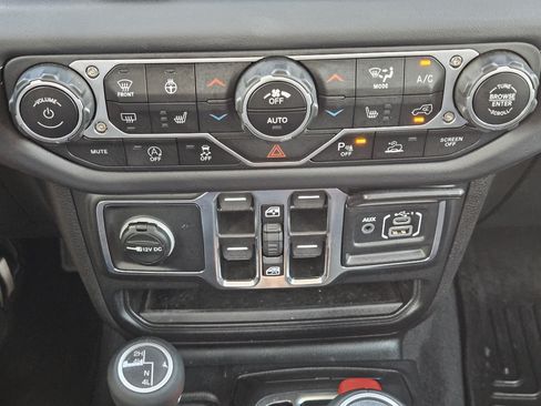 Used 2025 Jeep Gladiator Sport AWD/4WD image 18