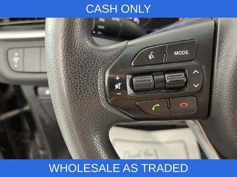 Used 2017 Kia Sorento LX image 19