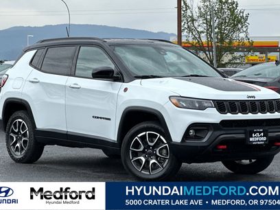Used 2025 Jeep Compass Trailhawk