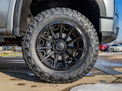 Used 2024 GMC Sierra 1500 Elevation w/ X31 Off-Road Package image 12