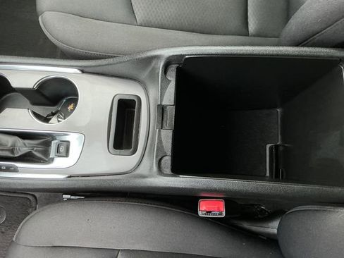 Used 2023 Chevrolet Malibu LT image 31