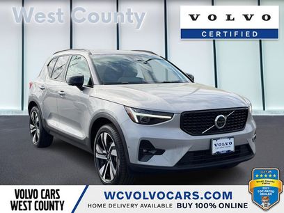 Used 2023 Volvo XC40 B5 Ultimate w/ Protection Package Premier