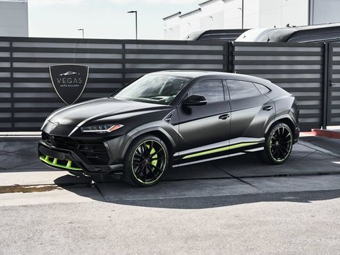 Used 2022 Lamborghini Urus AWD/4WD image 5