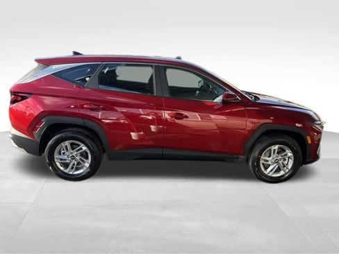 New 2026 Hyundai Tucson SE image 8
