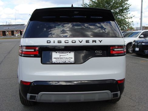 Used 2020 Land Rover Discovery Landmark image 5