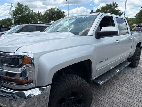 Used 2018 Chevrolet Silverado 1500 LT w/ All Star Edition AWD/4WD image 2