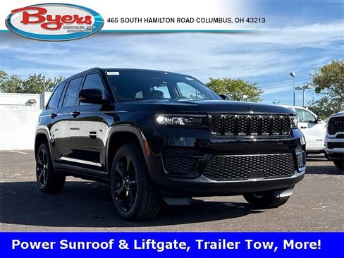 New 2025 Jeep Grand Cherokee Altitude image 1