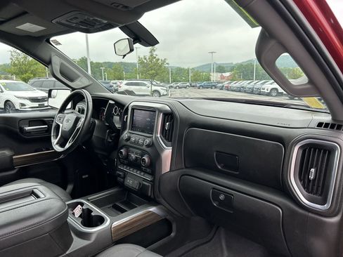 Used 2021 Chevrolet Silverado 1500 LT Trail Boss w/ Convenience Package II AWD/4WD image 17