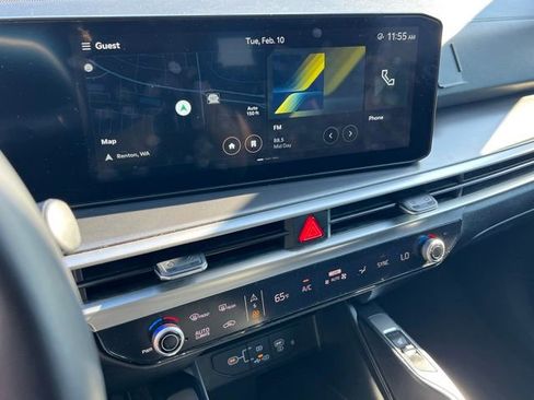 Certified 2024 Kia Sorento S image 23