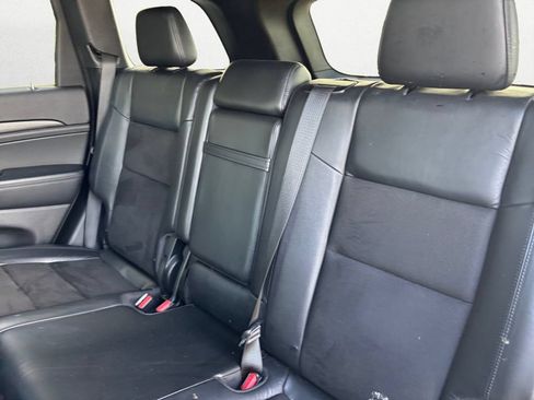 Used 2020 Jeep Grand Cherokee Altitude AWD/4WD image 9