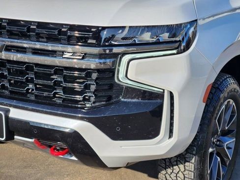 Used 2022 Chevrolet Tahoe Z71 w/ Luxury Package image 15