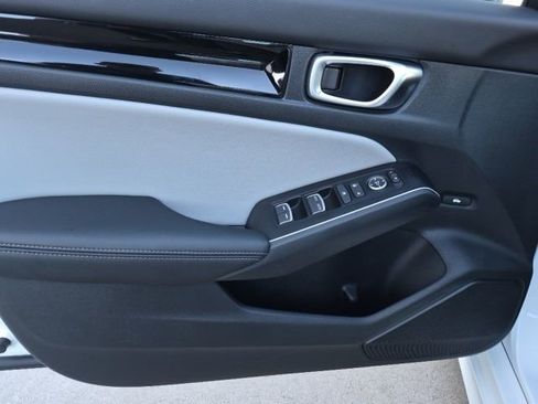 Certified 2025 Honda Civic Sport image 15