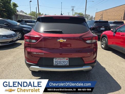 Used 2023 Chevrolet TrailBlazer LT FWD image 5