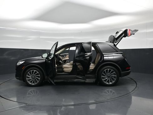 Used 2023 Lincoln Corsair Reserve w/ Equipment Group 201A FWD image 30