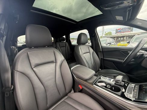 Used 2022 Audi Q7 2.0T Premium AWD/4WD image 25