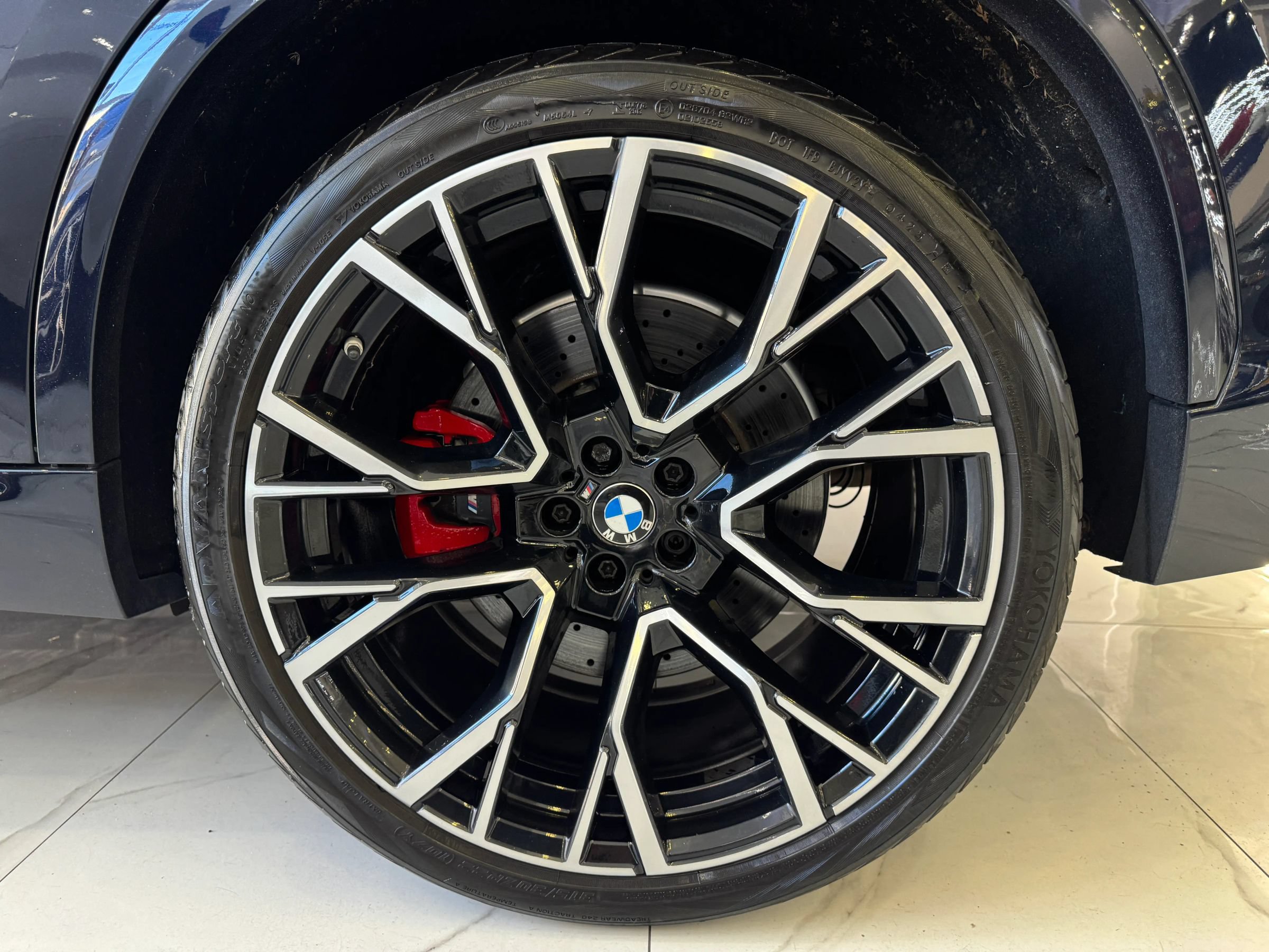 Used 2022 BMW X5 M w/ Competition Package 2 AWD/4WD image 9