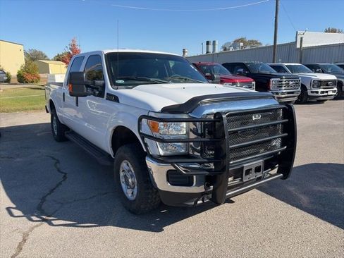 Used 2016 Ford F250 XL w/ Power Equipment Group AWD/4WD image 8