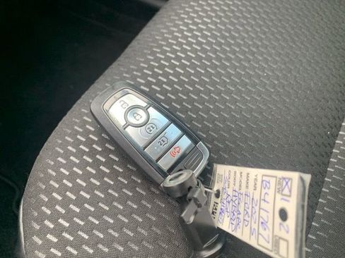 New 2025 Ford Escape ST-Line w/ Equipment Group 301A image 23