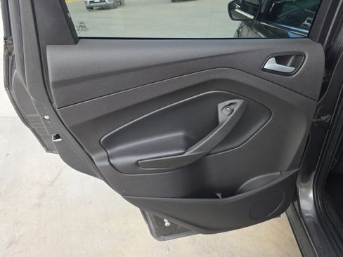Used 2018 Ford Escape SE FWD image 55
