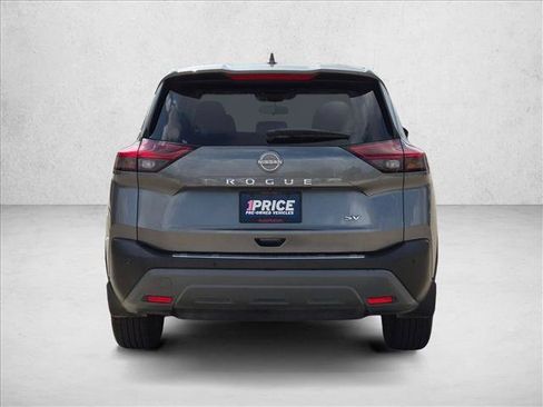 Used 2022 Nissan Rogue SV FWD image 6