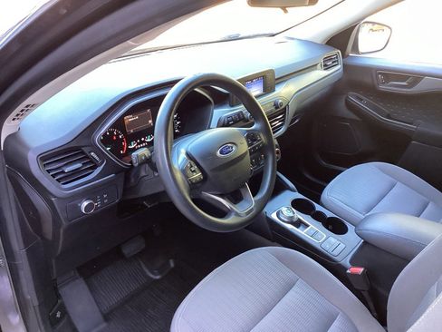 Used 2020 Ford Escape S image 29