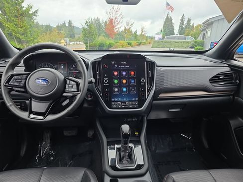 Used 2025 Subaru Forester Touring AWD/4WD image 16