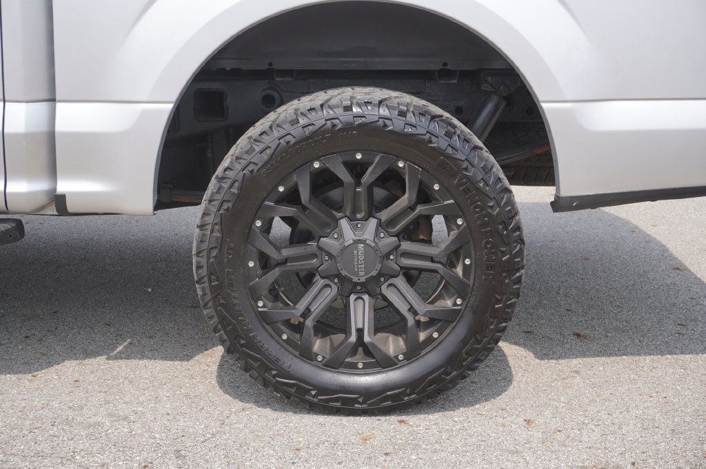 Used 2019 Ford F150 XL w/ Equipment Group 101A Mid AWD/4WD image 11