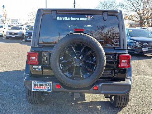 Used 2021 Jeep Wrangler Unlimited Sahara w/ Cold Weather Group image 5