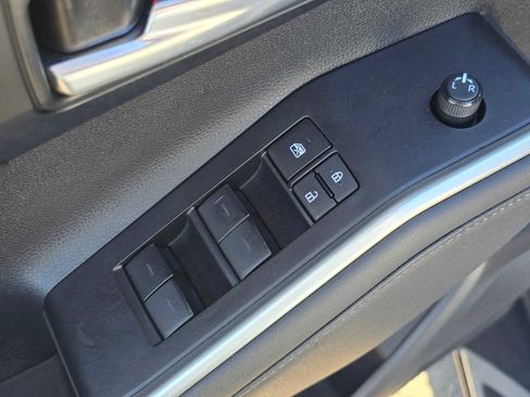 Certified 2024 Toyota Highlander XLE AWD/4WD image 29