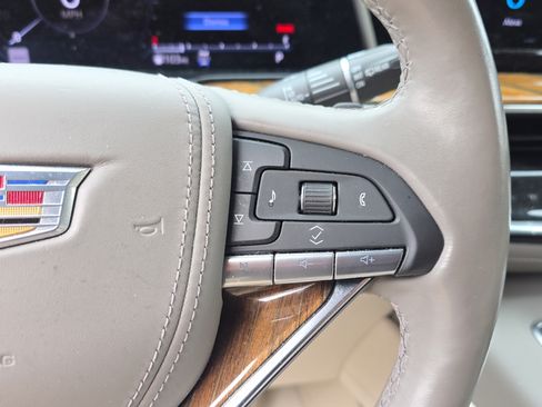 Used 2023 Cadillac Escalade ESV Sport Platinum w/ LPO, ONYX Package AWD/4WD image 24