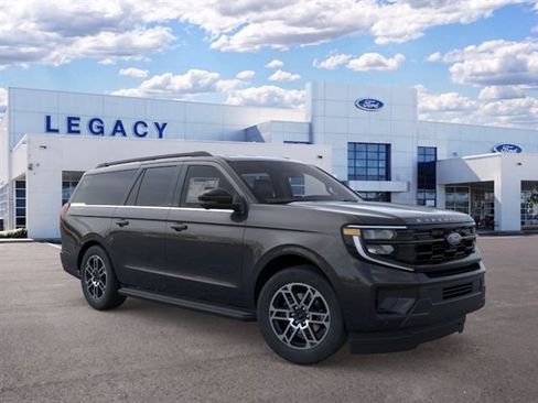 New 2026 Ford Expedition Max Active RWD image 7