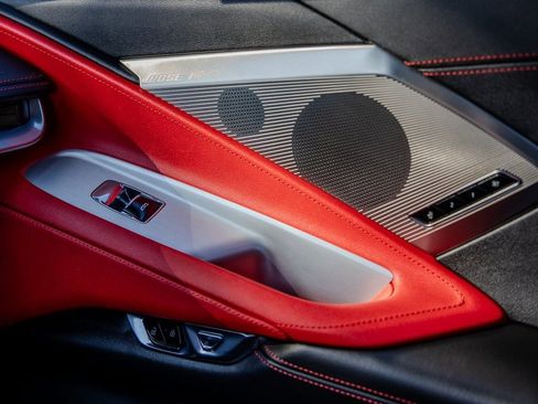 Used 2025 Chevrolet Corvette Stingray w/ Z51 Performance Package image 12