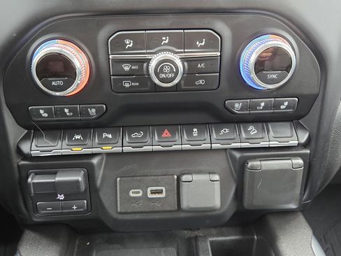 Used 2022 GMC Sierra 1500 SLT w/ SLT Premium Plus Package image 19