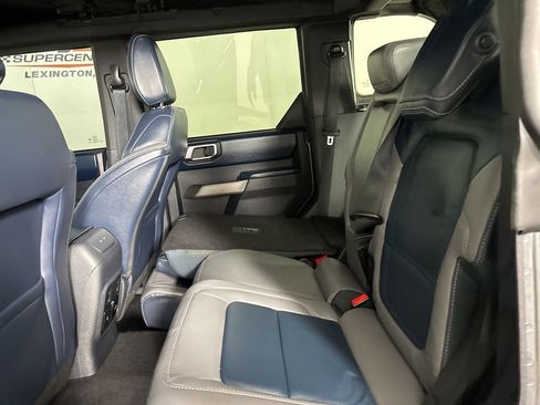 Used 2022 Ford Bronco Outer Banks image 19