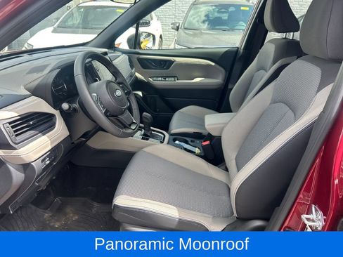 Used 2025 Subaru Forester Premium AWD/4WD image 11
