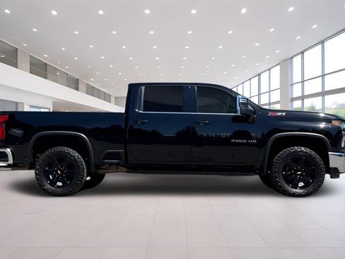Used 2021 Chevrolet Silverado 2500 LTZ w/ LTZ Convenience Package AWD/4WD image 3